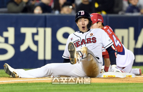 두산 박건우, 안타치고 3루까지 [포토]