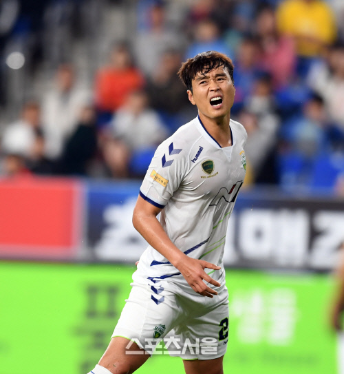 [포토] 이동국 '이게 막히냐'