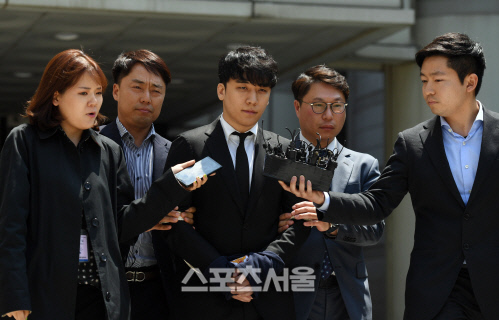 승리, '60일만' 구속영장도 결국 기각…"다툼 여지" 설명에도 '비난 봇물'[SS이슈]