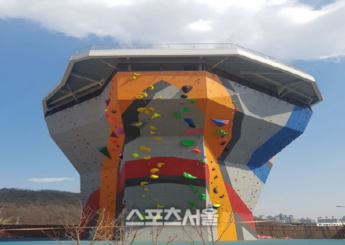 1 안양 새물공원 인공암벽장
