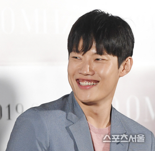 [포토] 신주환, 시원한 미소와 함께~