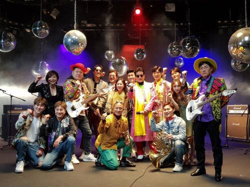 태진아 '자기가 좋아' 뮤비, 이경규-강호동-김용건-이루 초호화 캐스팅