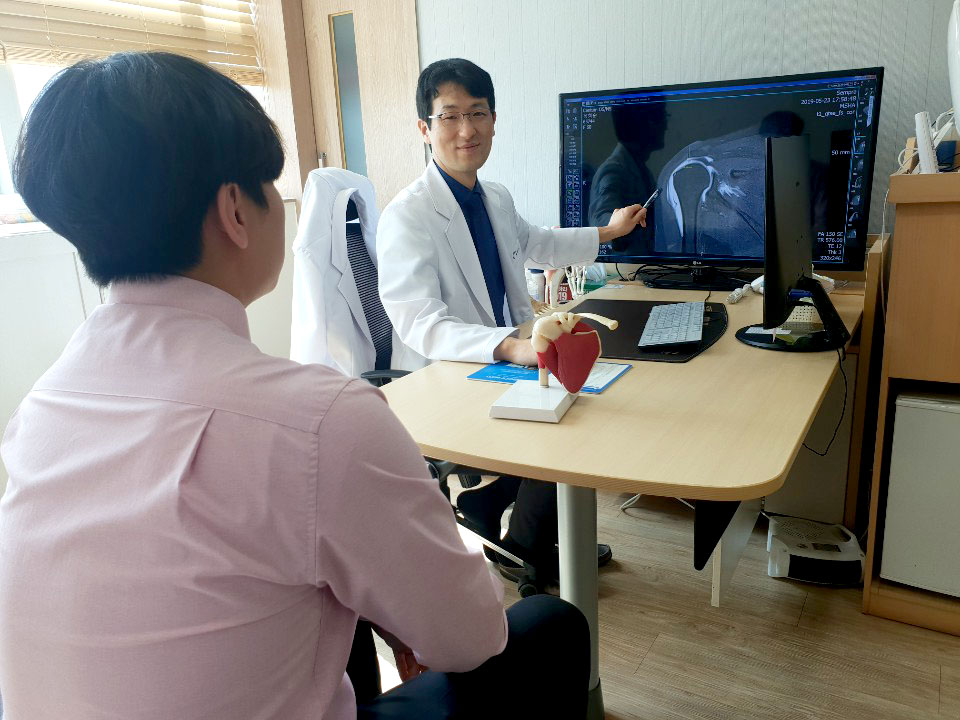 날씨 더워지면서 회전근개 파열 환자 증가... 검사 부실하면 재발 가능성 높아