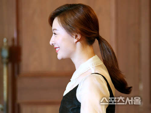 [포토] 김지원, 옆모습도...훈훈해~!