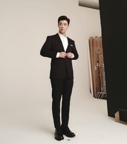 "3주만에 9kg 감량"…'고무줄 몸무게' 강남, 다이어트 성공 인증[★SNS]