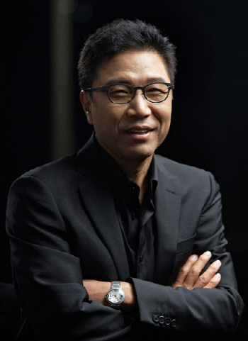 SM, 이수만 내부거래 의혹 해명 "일감 몰아주기 NO…투명 감사"[전문]