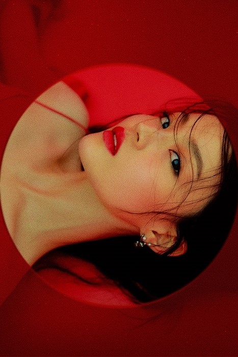 '3년 만에 컴백' 이하이 '누구 없소', 5일째 음원차트 1위 
