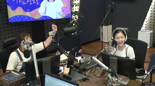 '가요광장' 이하이 "앨범명 '24℃'인 이유? 끓어오는 모습 표현하고자"