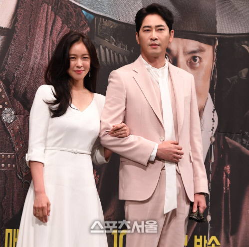 '조선생존기' 강지환 "경수진, 아름다운 배우…실제론 털털해"