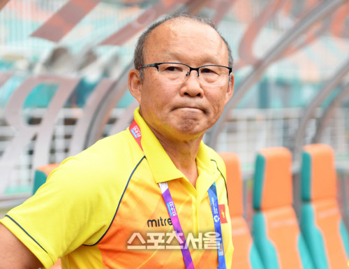 [포토] 박항서 감독 \'너무 긴장돼\'