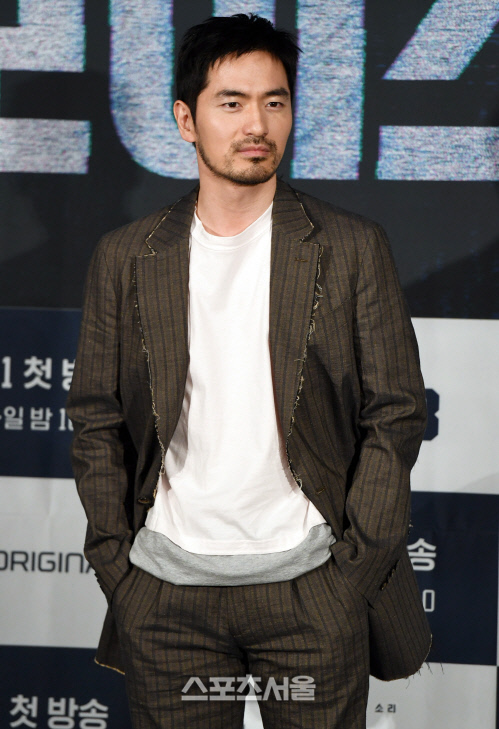 이진욱, BH엔터테인먼트와 전속계약..이병헌·한효주와 한솥밥