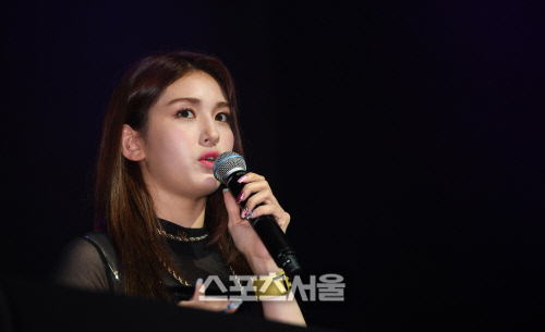 [포토]전소미, 조금 더 완벽한 무대를 위해서...