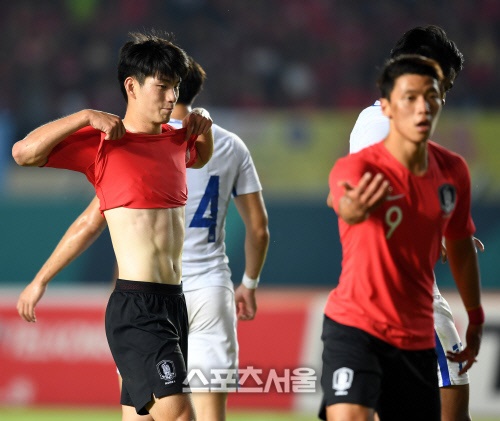 "산책하는 줄"..U-20 결승전 후 김정민에 쏟아진 악플