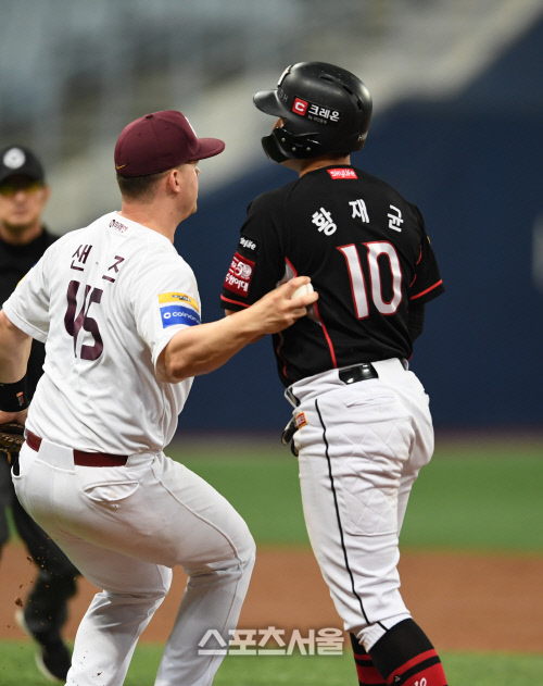 [포토]황재균, 딱 걸렸네...