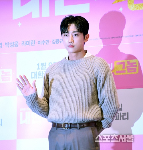 "잠시만 안녕" B1A4 출신 진영, 오늘(20일) 입대..사회복무요원 복무 예정