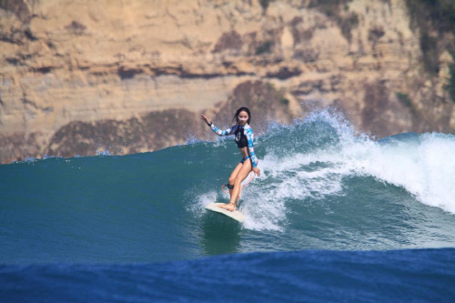 해운대글로리 콘도 송정 서프베이 서핑 이미지