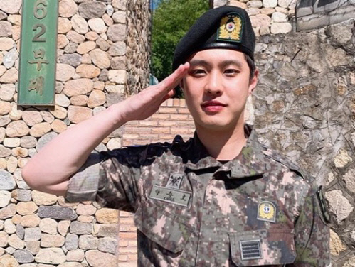 엠블랙 승호, 오늘(24일) 만기 전역…늠름한 자태+밝은 미소