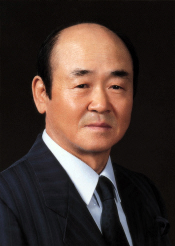 '발효유 산업 선구자' 윤덕병 한국야쿠르트 회장 별세