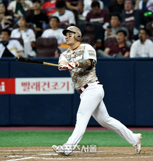 [포토] 키움 박병호, 한달 만에...시즌 14호 홈런!