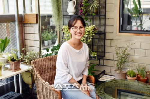 [단독인터뷰]'아이스 복귀' 안경선배 김은정 "엄마 선수로 성공하고 싶다"