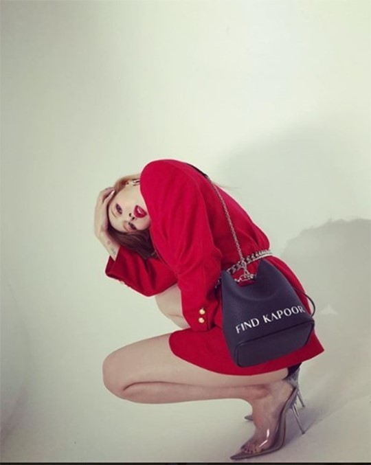 현아, 치명적인 레드립으로 시선강탈[★SNS]