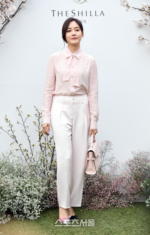 성유리, 핑클 팬클럽 지하철 광고 인증샷 "잊지 앉아줘 감사해요"