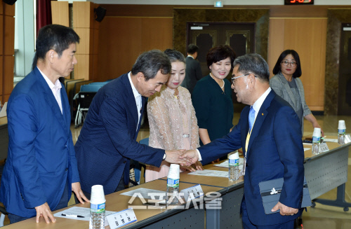 경기도교육청, 다음달 부터 경기교총과 요구안 실무 혐의