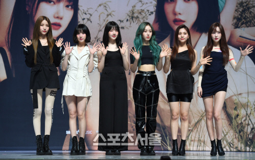 [포토]걸그룹 여자친구, 미니 7집으로 컴백했어요!