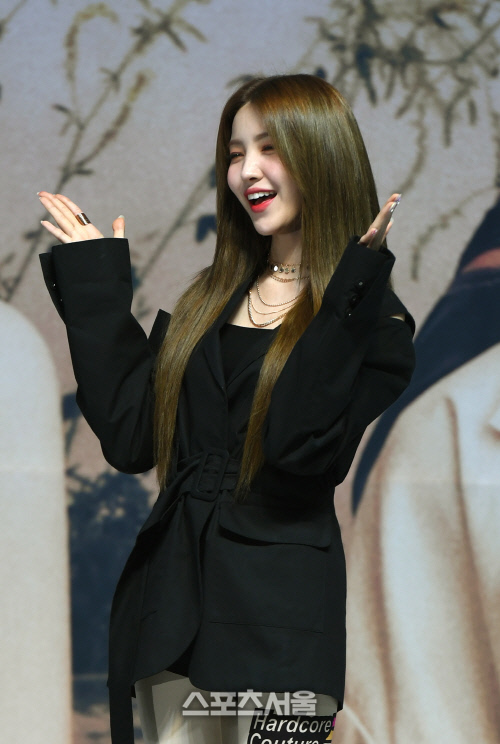 [포토]여자친구 소원, 손키스 보낼게요!