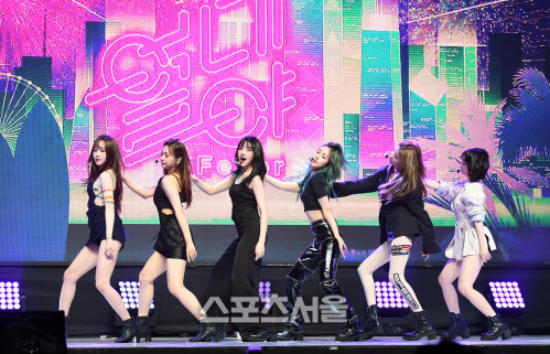 [포토]여자친구 미니 7집 발표, 타이틀곡은 '열대야'