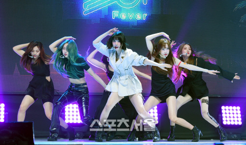 [포토]여자친구 쇼케이스, '열대야'처럼 뜨거운 무대