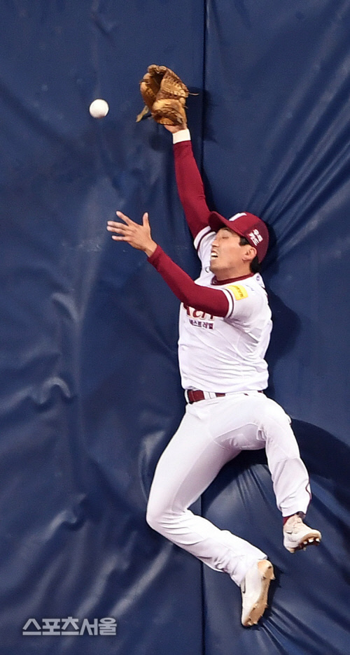 펜스플레이 박정음, 외면하는 볼[SS포토]