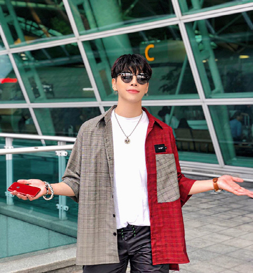 아우라, NY 케이콘 참석 인증샷 공개