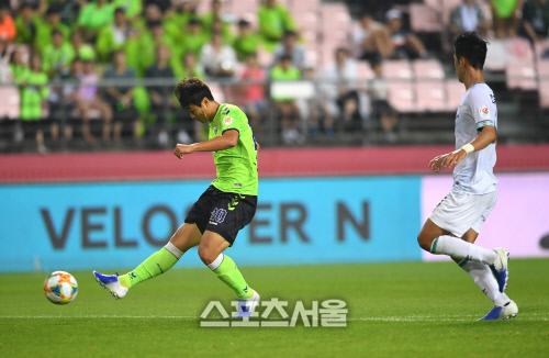 [포토]이동국, 쐐기골 들어간다!