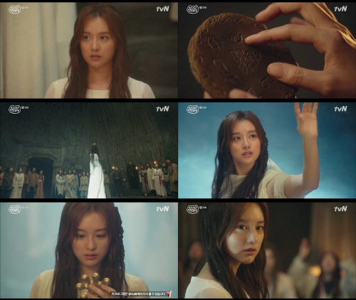 '아스달 연대기' 김지원, 전령의 춤 히든카드였다니! 별방울 찾으며 짜릿 엔딩