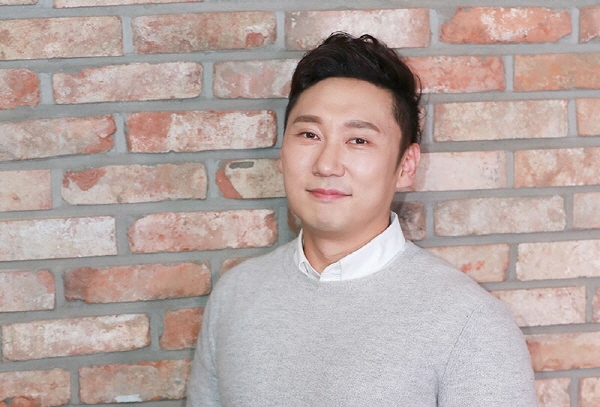 개그맨 이승윤, 플랜코리아 국내 위기가정 아동 지원사업에 3천만원 후원금 전달