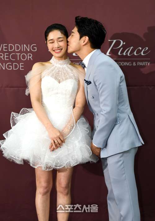 [포토]선우선 결혼, 이수민의 입맞춤