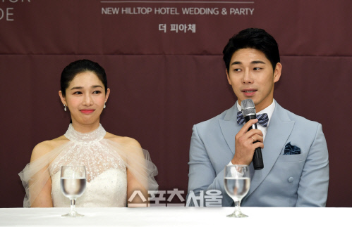 [포토]선우선-이수민 결혼, '11살 차? 느껴지지 않았어요!'