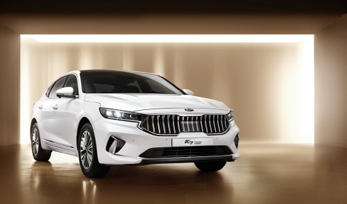 [詩승기]'오래 보아야' K7 프리미어