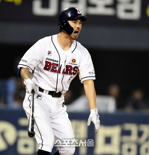 [포토] 오재원 '파울이야'