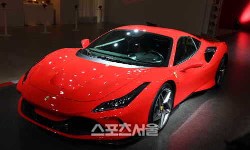 [포토] 페라리 F8 트리뷰토,