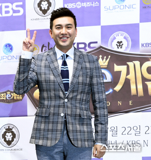 [포토] 김선근 아나, 이번엔... 게임계의 이단아로~