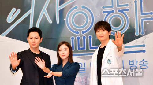 '의사 요한' 세 주인공 이규형, 이세영, 지성[포토]