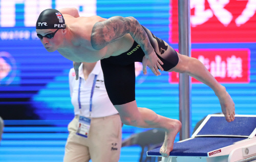 [세계수영]'영국의 평영 스타' 애덤 피티, 예선부터 세계기록 페이스