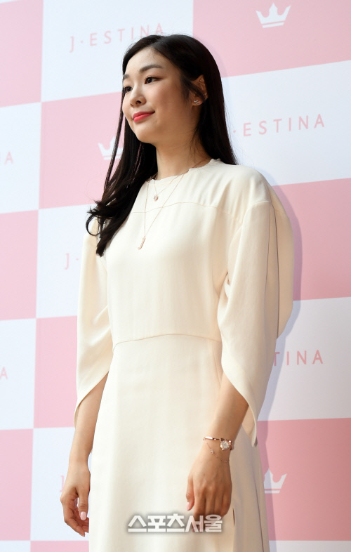 [포토]김연아, 우아하게!