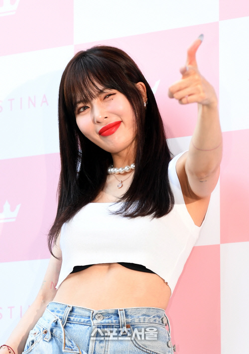 [포토]현아, 입술도 포즈도 강렬하게!