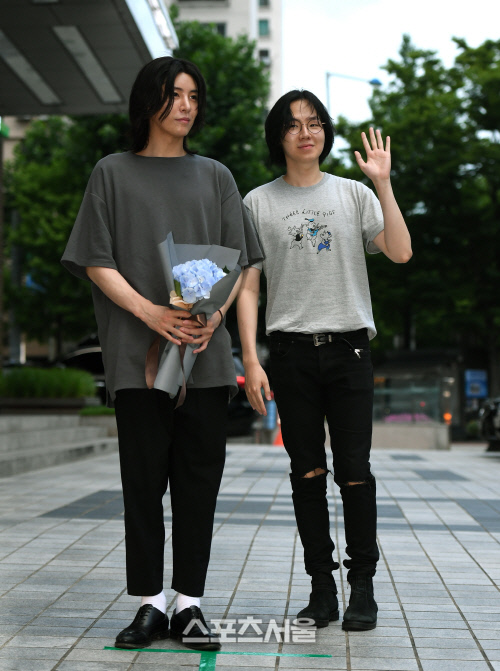 [포토]동생 아일과 함께 종방연 참석하는 노민우