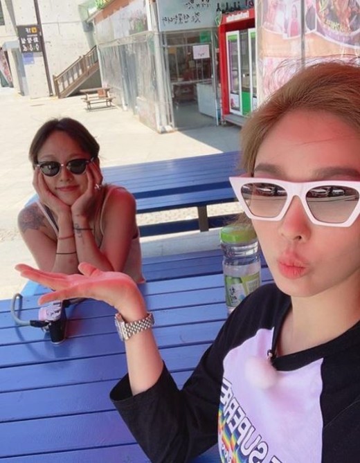 "언니들의 비글美" 이효리X옥주현, 훈훈한 핑클 우정 [★SNS]