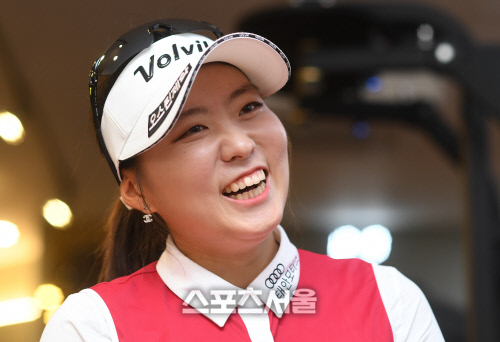 [포토] 골퍼 조아연 프로  