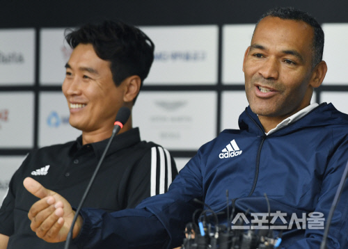 [포토] 모라이스 감독, 유벤투스...이동국 조심해야할 것!